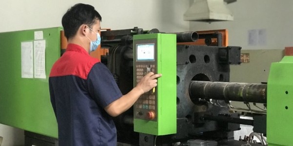 銀鏈分享：免噴涂材料注塑產(chǎn)品水花、流痕問題如何解決